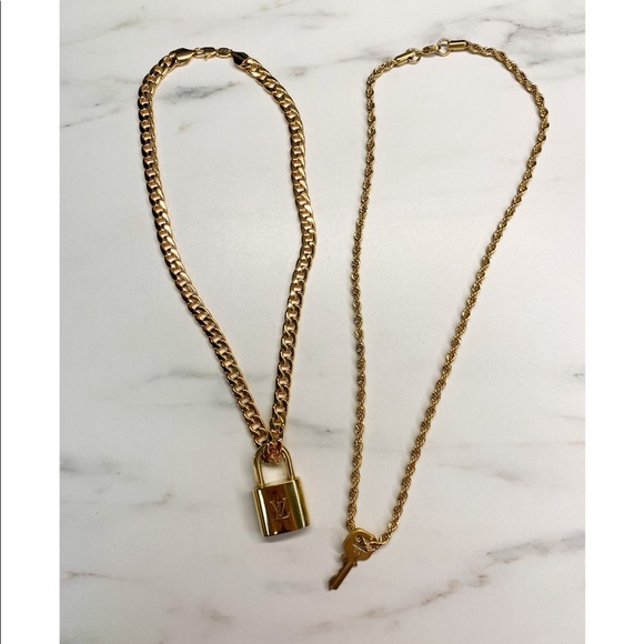 Louis Vuitton Jewelry - SOLD 🌟 Louis Vuitton Padlock Necklace